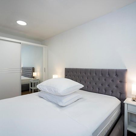 M&M Pelivan Apartments Солин Екстер'єр фото