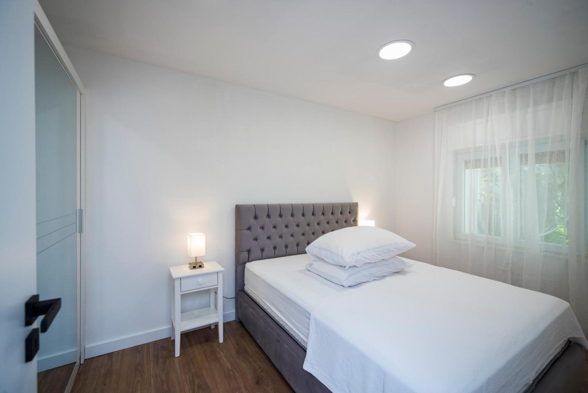 M&M Pelivan Apartments Солин Екстер'єр фото