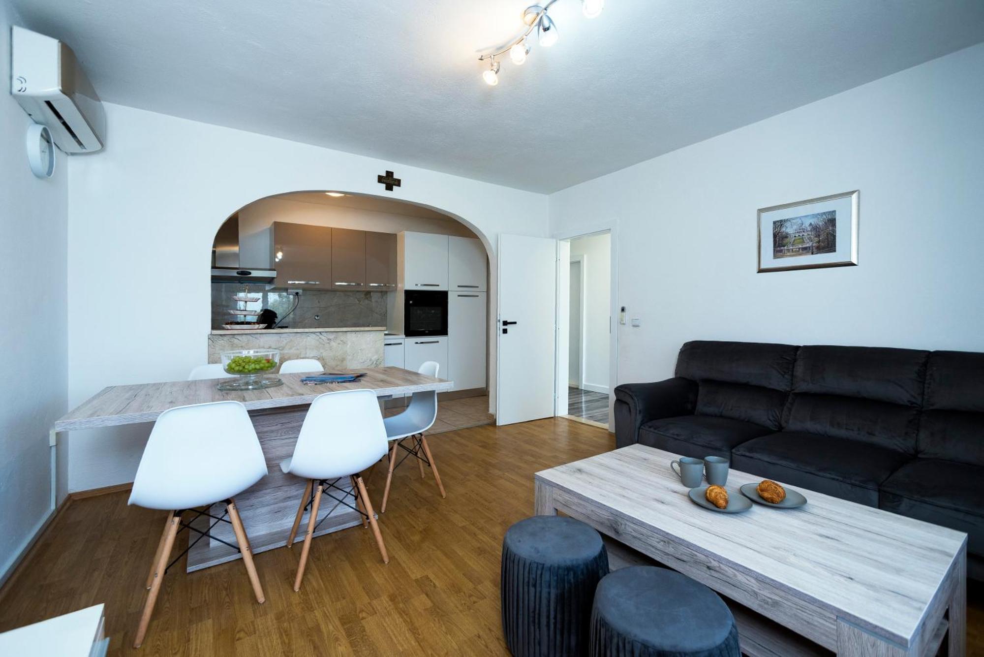 M&M Pelivan Apartments Солин Екстер'єр фото