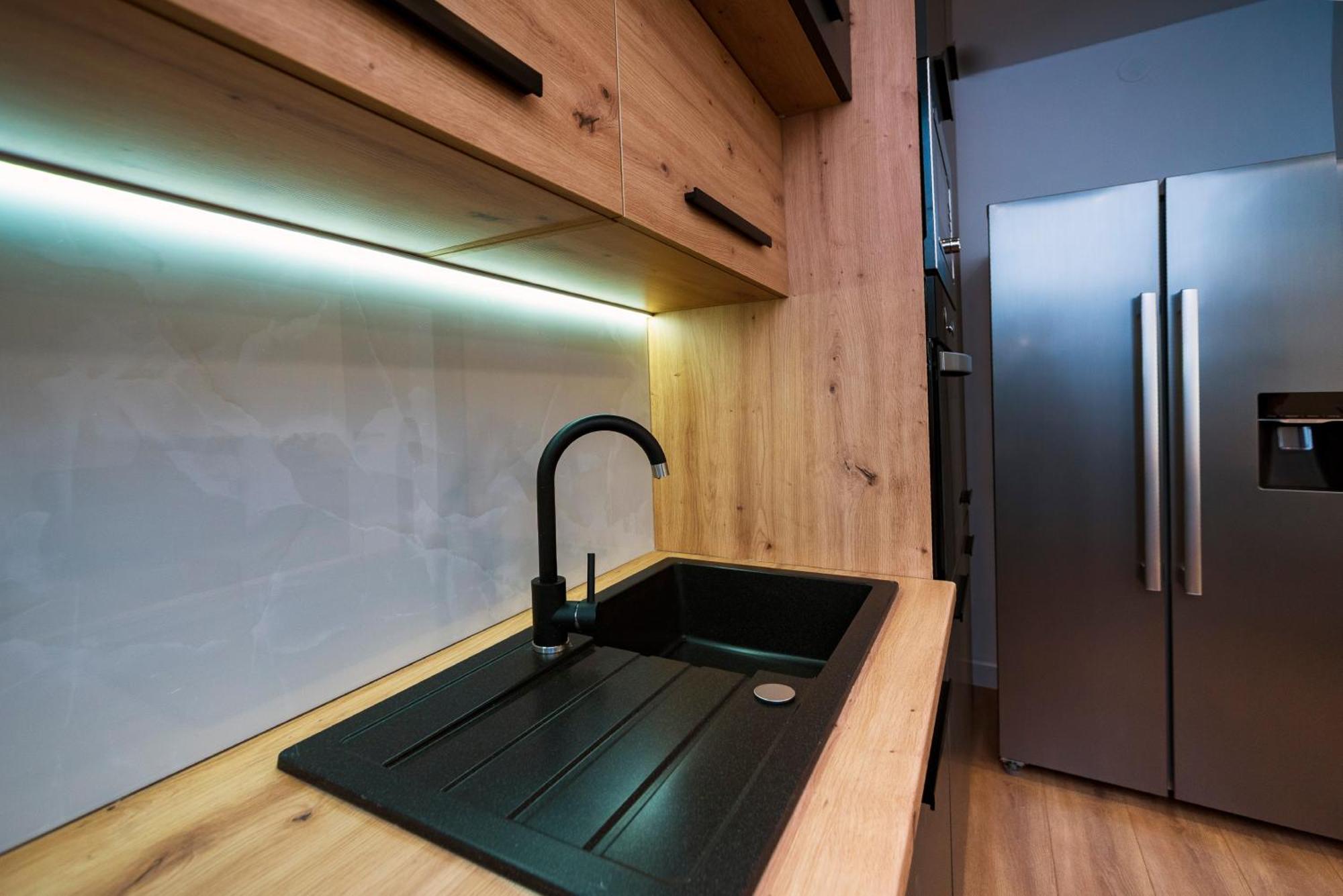 M&M Pelivan Apartments Солин Екстер'єр фото
